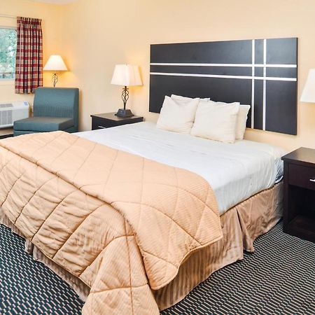 Soudersburg Inn & Suites Lancaster Ronks Exteriör bild