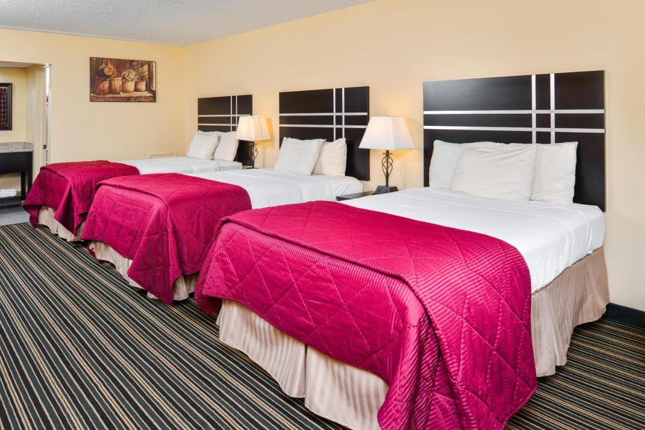 Soudersburg Inn & Suites Lancaster Ronks Exteriör bild