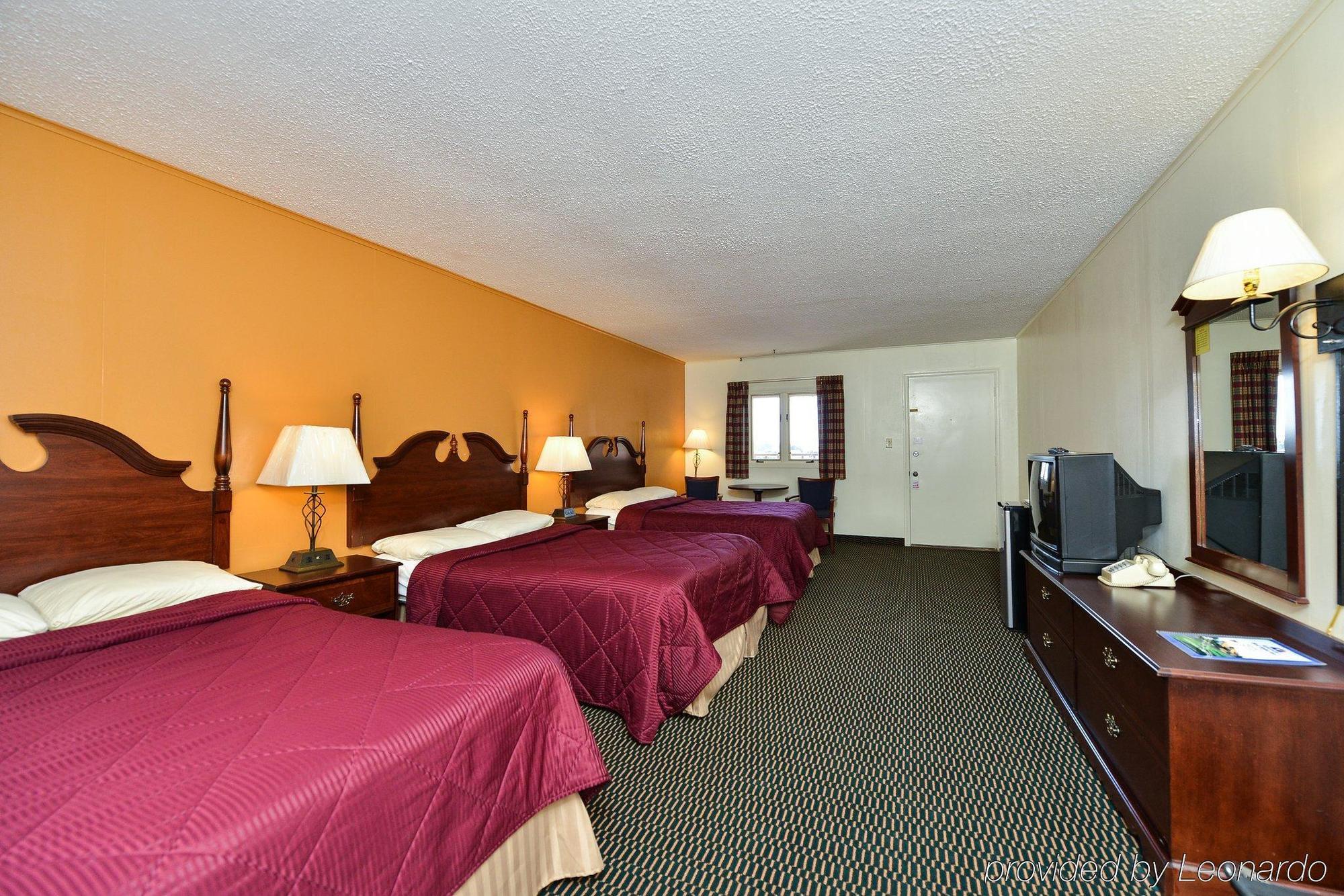 Soudersburg Inn & Suites Lancaster Ronks Exteriör bild