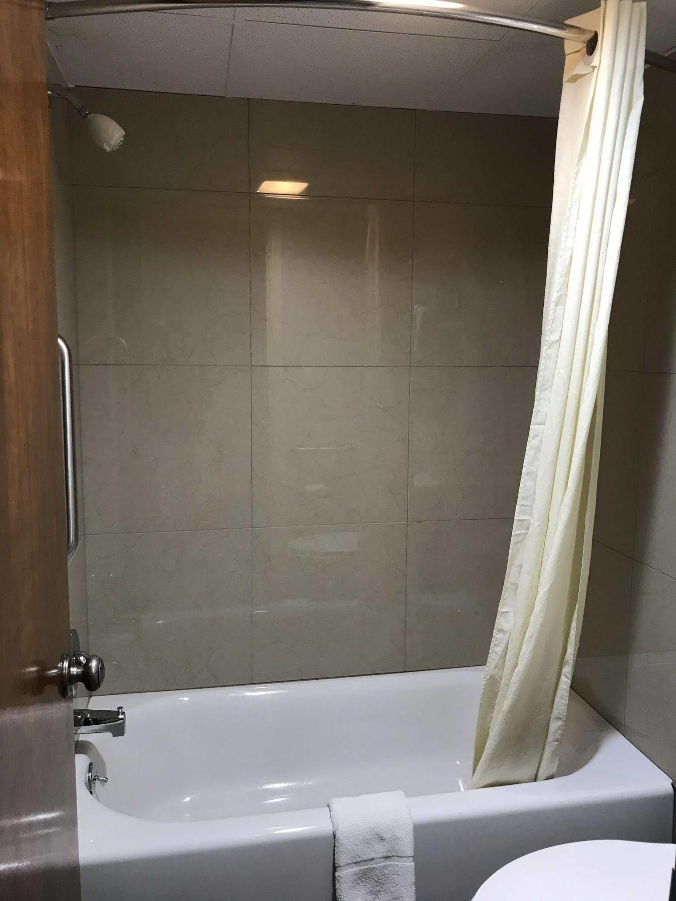 Soudersburg Inn & Suites Lancaster Ronks Exteriör bild