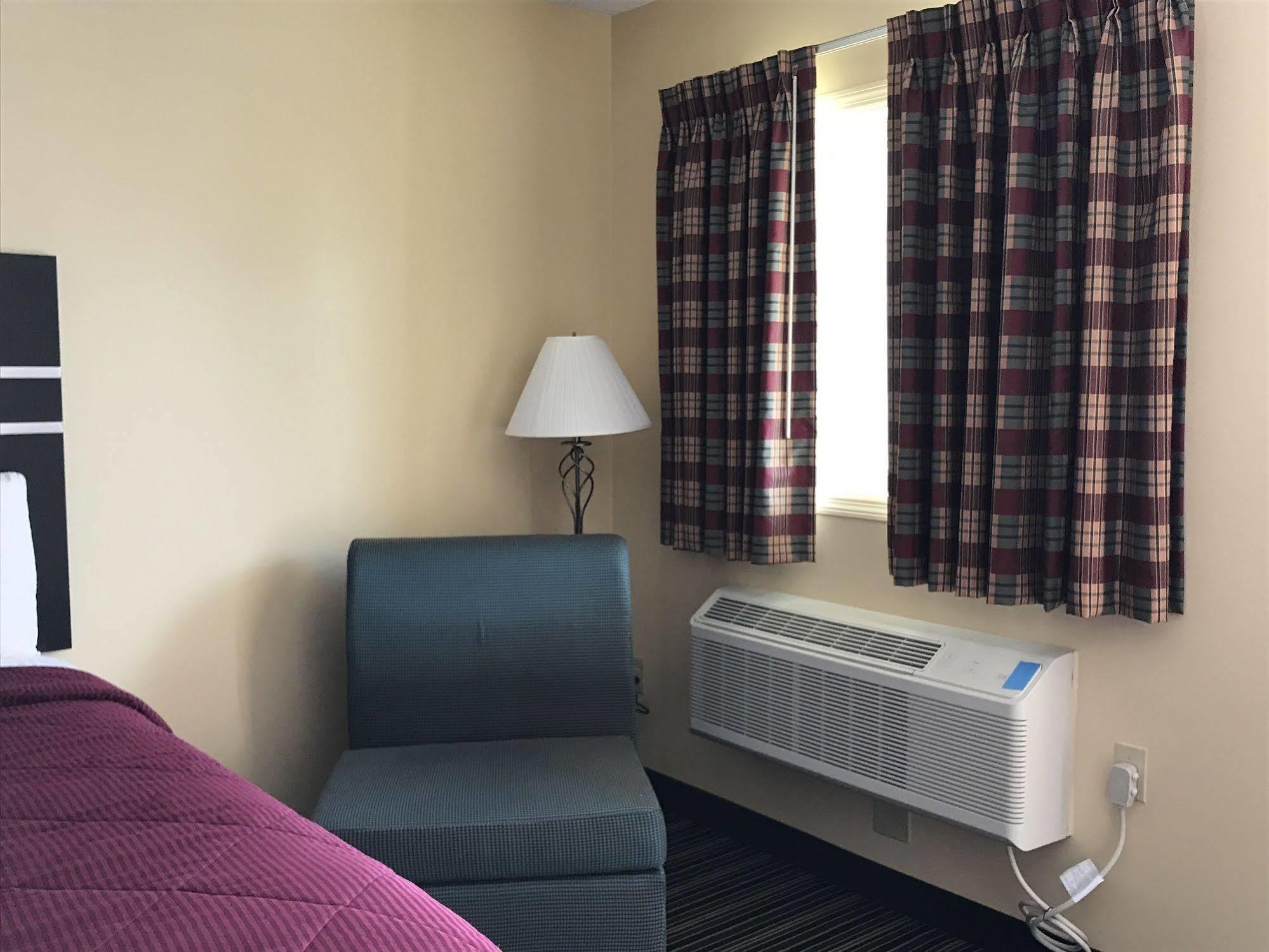 Soudersburg Inn & Suites Lancaster Ronks Exteriör bild
